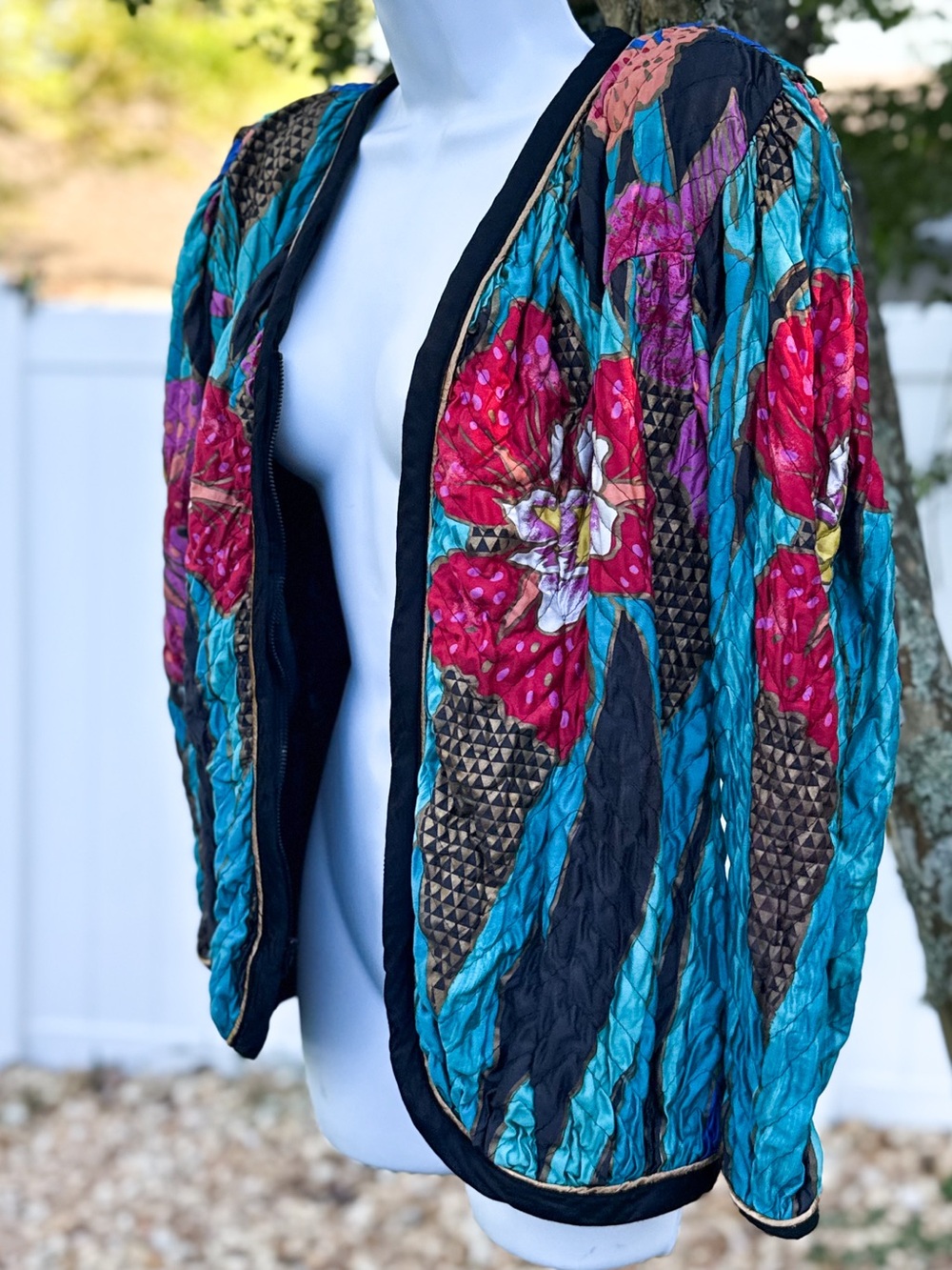 Chaus Quilted Floral Jacket Womens L Vintage Colorful Zip Front Lightweight